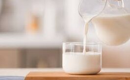 रात में दूध पीने के 5 जबरदस्त फायदे 