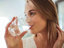 health tips सुबह-सुबह बासी मुँह पानी पीने के फ़ायदे 
